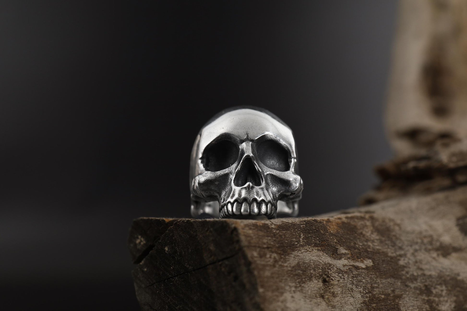 Creepy Skull Head Ring: Memento Mori Ring, Biker Ring for Men, Large Skeleton Head Ring, Gothic Thumb Ring