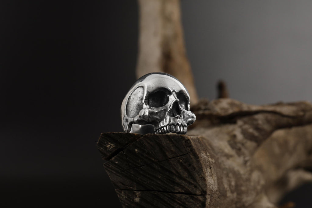 Creepy Skull Head Ring: Memento Mori Ring, Biker Ring for Men, Large Skeleton Head Ring, Gothic Thumb Ring