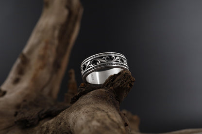Sterling Silver Vintage Men's Band: Engraved Scrollwork Wedding Ring