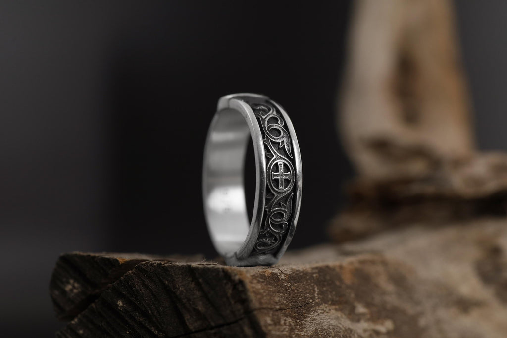 Handcrafted lion spirit band ring, rhodium plated sterling silver animal jewelry, and symbolic statement ring designed for those who are drawn to strength, leadership, and inner power. This striking ring features a bold lion-inspired design, creating a look that feels powerful, spiritual, and timeless