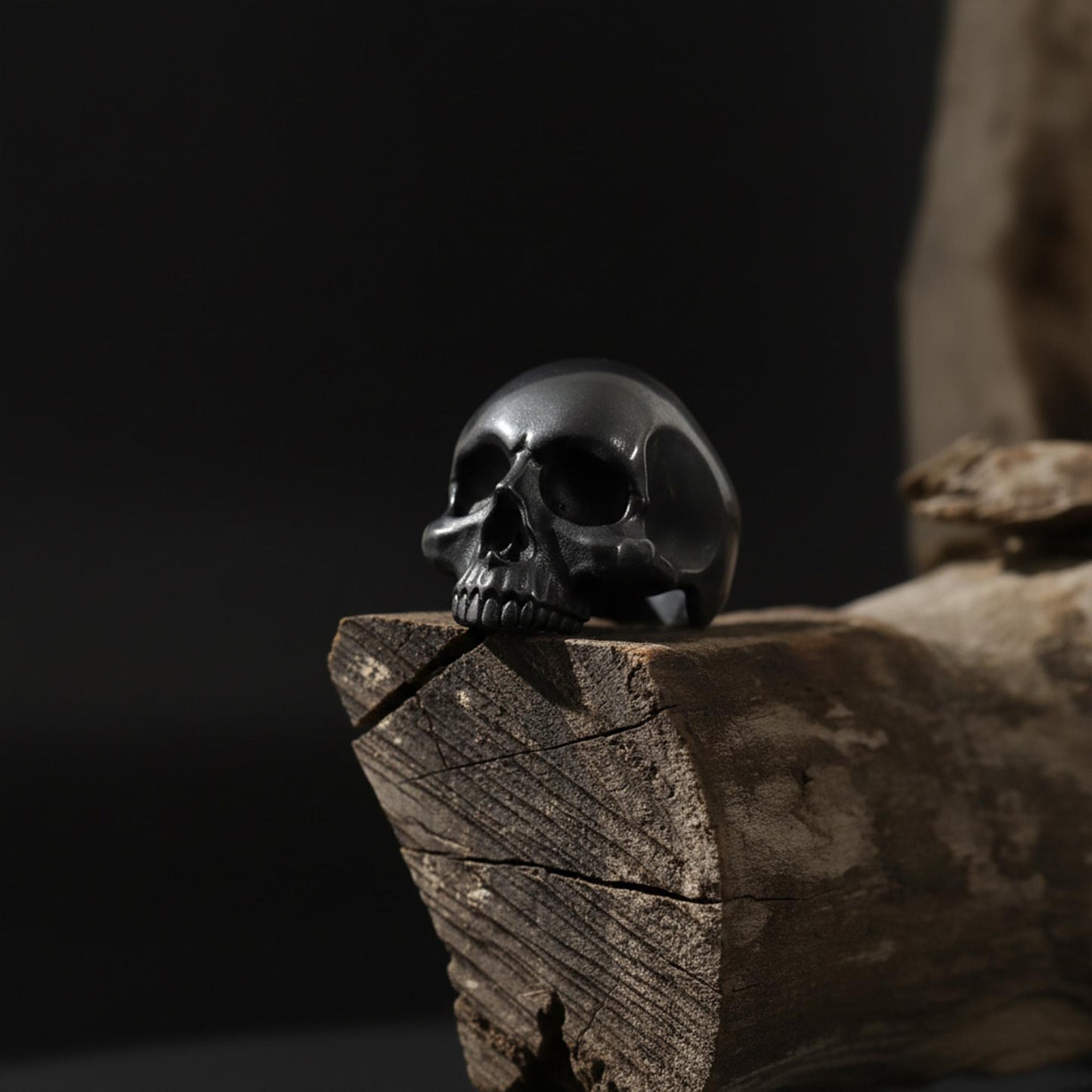 Creepy Skull Head Ring: Memento Mori Ring, Biker Ring for Men, Large Skeleton Head Ring, Gothic Thumb Ring