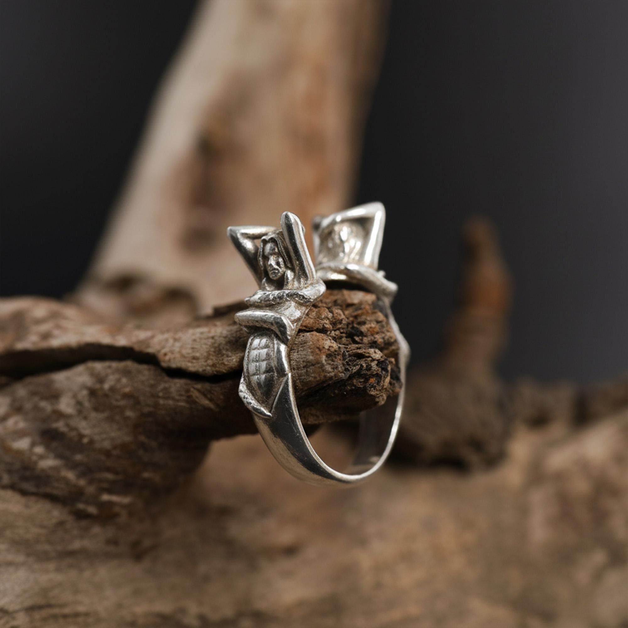 Black silver siren ring, mermaid ring, mythology ring, black rhodium ring, and gothic statement jewelry designed for those who are drawn to dark fantasy, ocean symbolism, and bold artistic design. This striking ring features a sculptural siren-inspired form that creates a mysterious and dramatic presence with strong visual character. It is not a simple accessory — it is a statement ring that blends mythological beauty, dark elegance, and handcraf