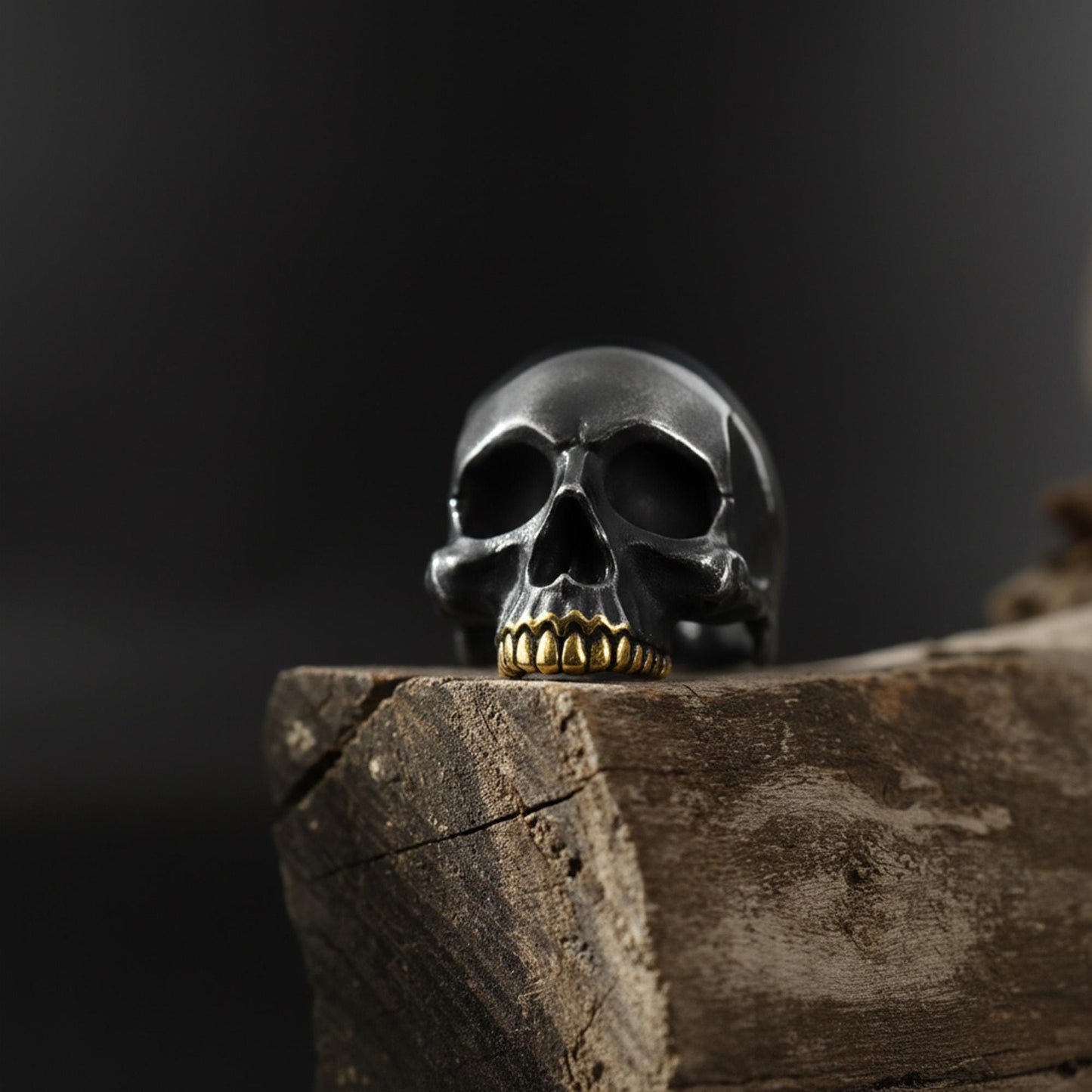 Creepy Skull Head Ring: Memento Mori Ring, Biker Ring for Men, Large Skeleton Head Ring, Gothic Thumb Ring
