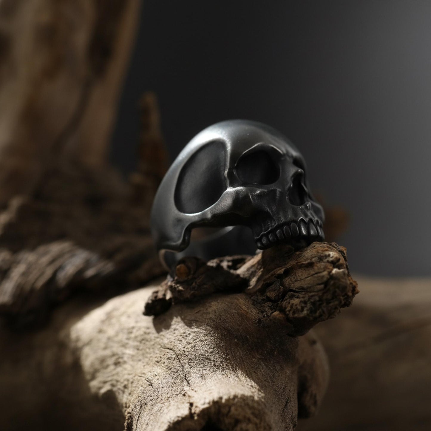 Creepy Skull Head Ring: Memento Mori Ring, Biker Ring for Men, Large Skeleton Head Ring, Gothic Thumb Ring