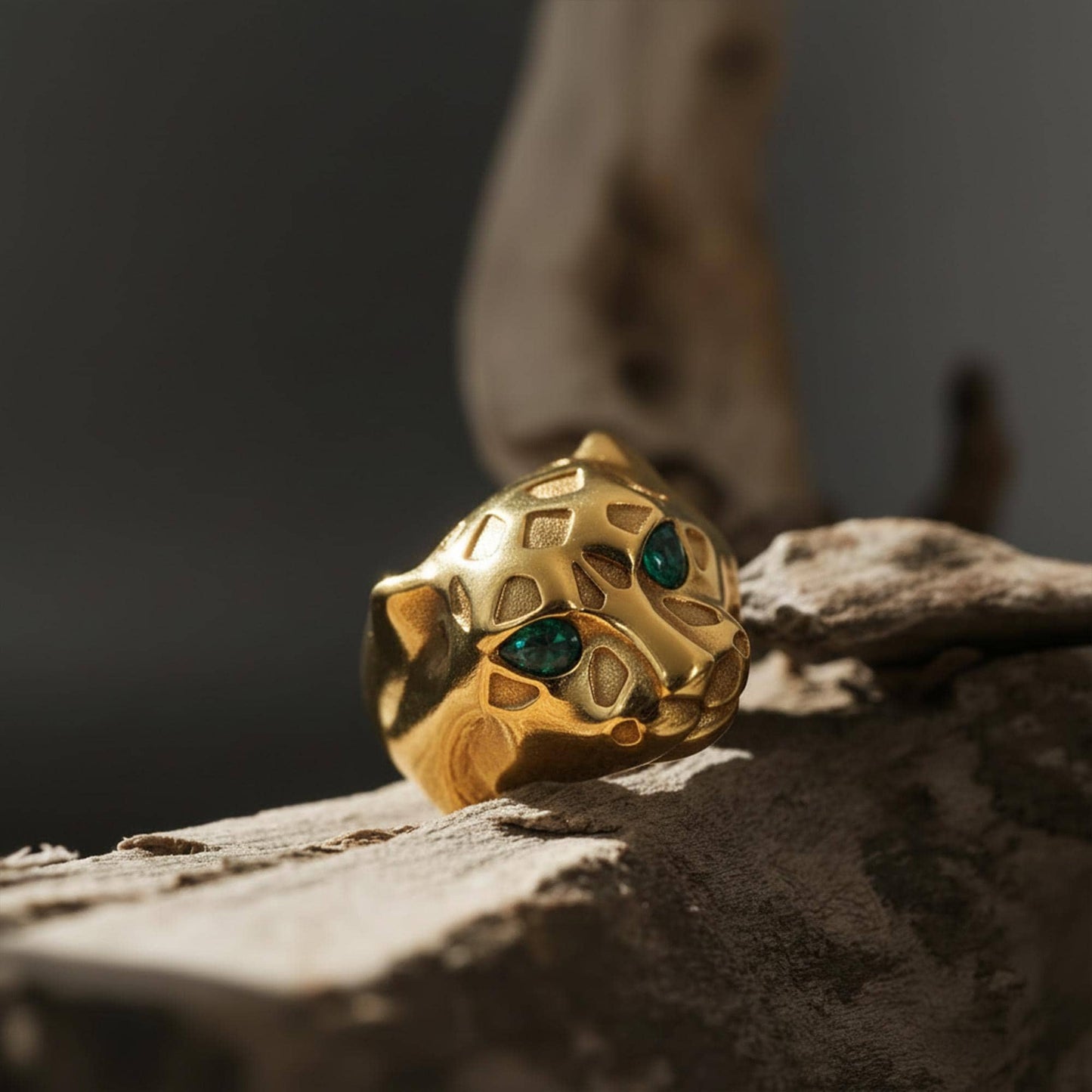 Emerald eyes leopard head ring, panther inspired statement jewelry, symbolic big cat signet band, and handcrafted bold accessory designed for those who are drawn to power, confidence, and fierce elegance. This striking ring features a detailed leopard head motif with vivid emerald stone eyes, creating a luxurious and commanding appearance inspired by wild feline strength and timeless masculine style.