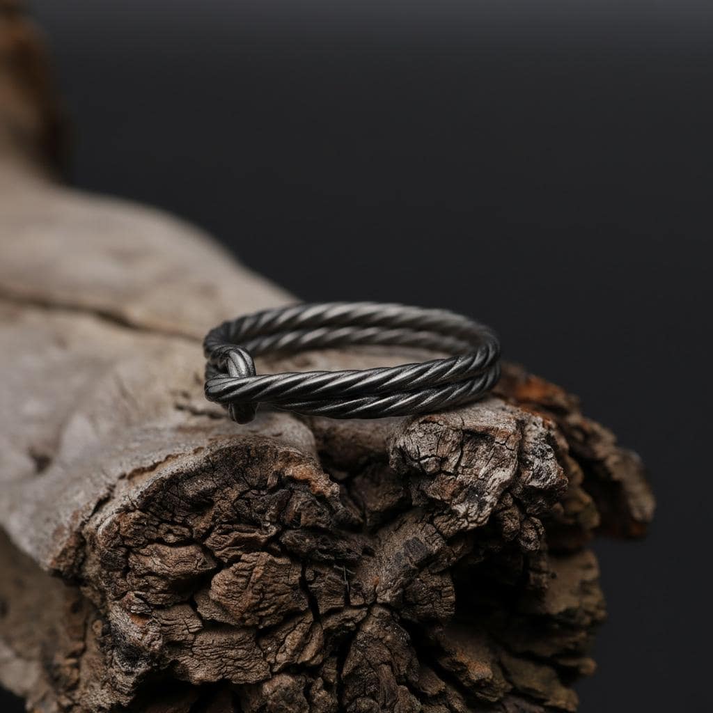 Twisted rope ring, rope band ring, rhodium plated silver ring, minimalist stacking ring, and modern jewelry designed for those who are drawn to texture, simplicity, and refined elegance. This striking ring features a delicate twisted rope design, enhanced with a bright rhodium finish that gives it a sleek, polished, and contemporary look. It is not a simple ring — it is a statement piece that blends subtle detail, clean form, and modern sophistic