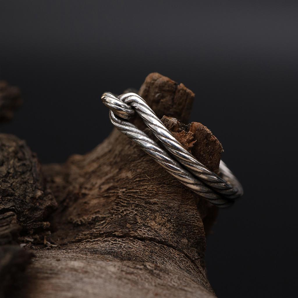 925 Sterling Silver Twisted Rope Ring, Minimalist Knot Band, Unique Statement Jewelry