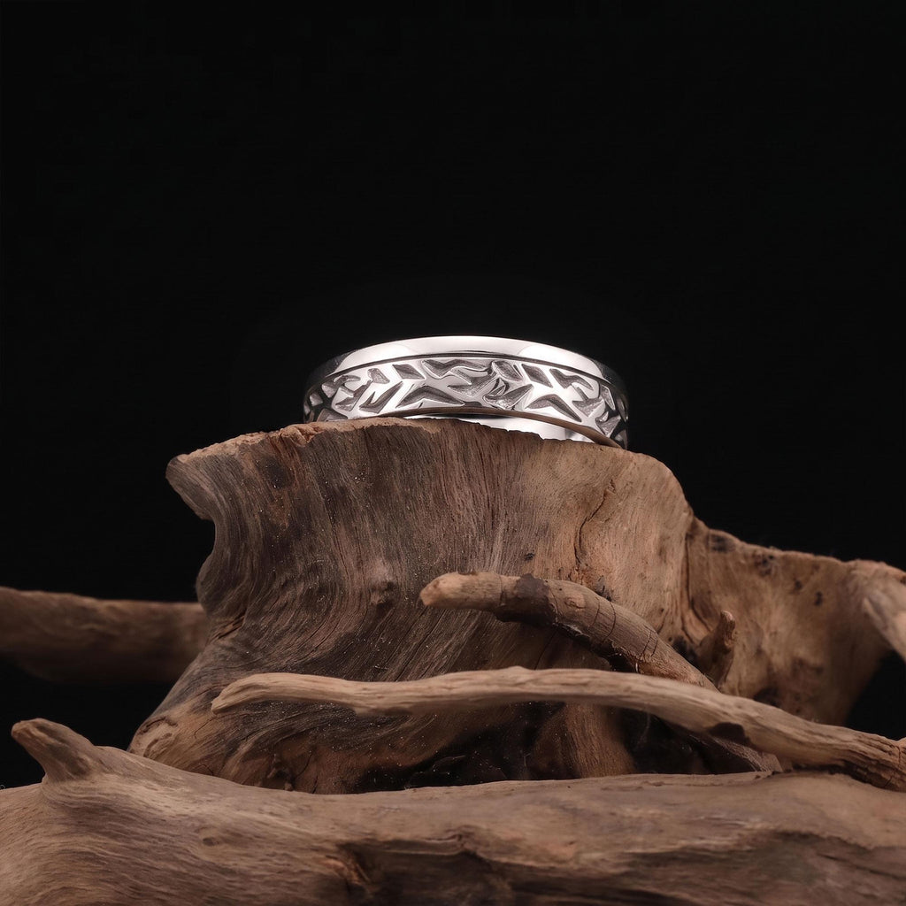 Textured Band Ring, Gold Plated Grooved Wedding Band, Rustic Hammered Ring for Men & Women